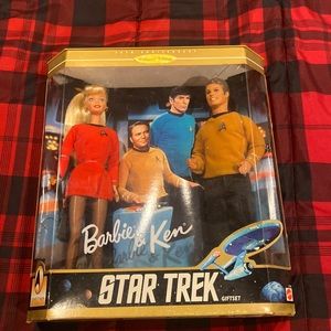 NWB Ken and Barbie Star Trek Gift Set